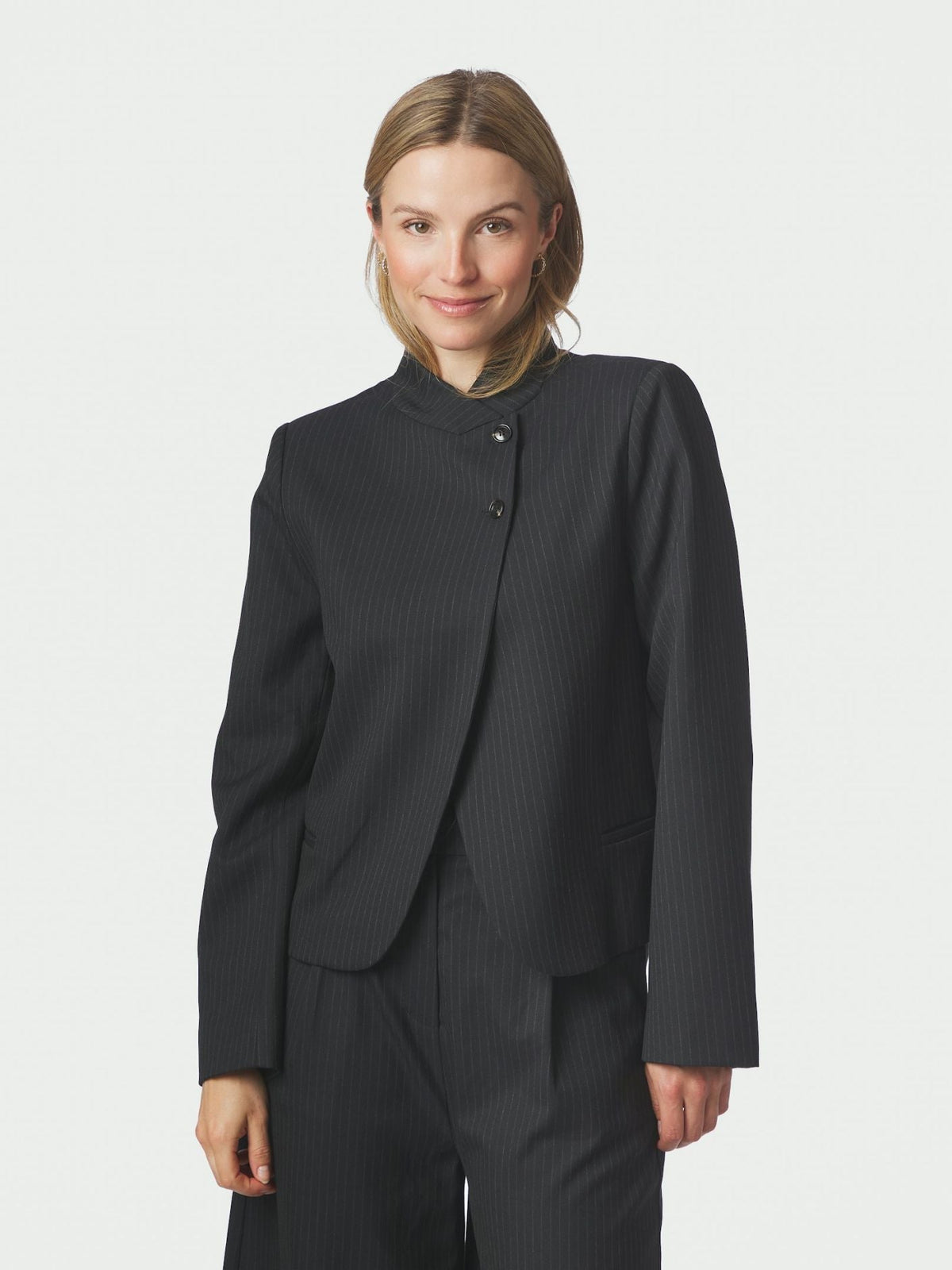 TIRIA SLIM PINSTRIPE BLAZER NN (239) - LifeStyle Hedensted