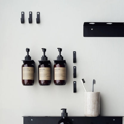 VÆGOPHÆNG , BØRSTET SORT FINISH, HD - LifeStyle Hedensted